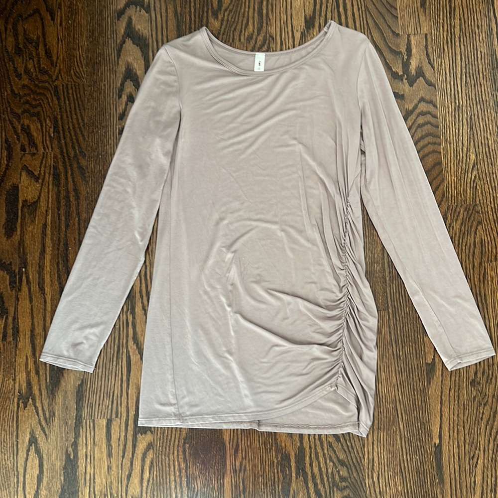 Tunic top size small, excellent condition